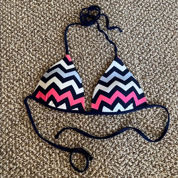 Triangle push up Bikini top chevron size xs/s no tag - Picture 1 of 4